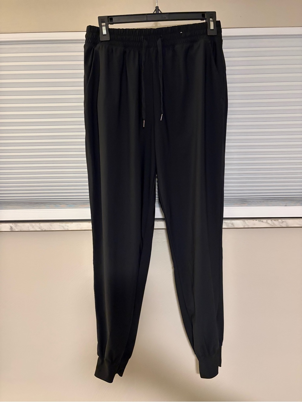 High-Wasited SleekTech Joggers- Black